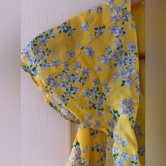 Draper James RSVP yellow floral wrap ruffle flounce dress size large - Picture 4 of 10